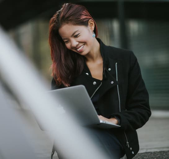 Image of a Xolo employee